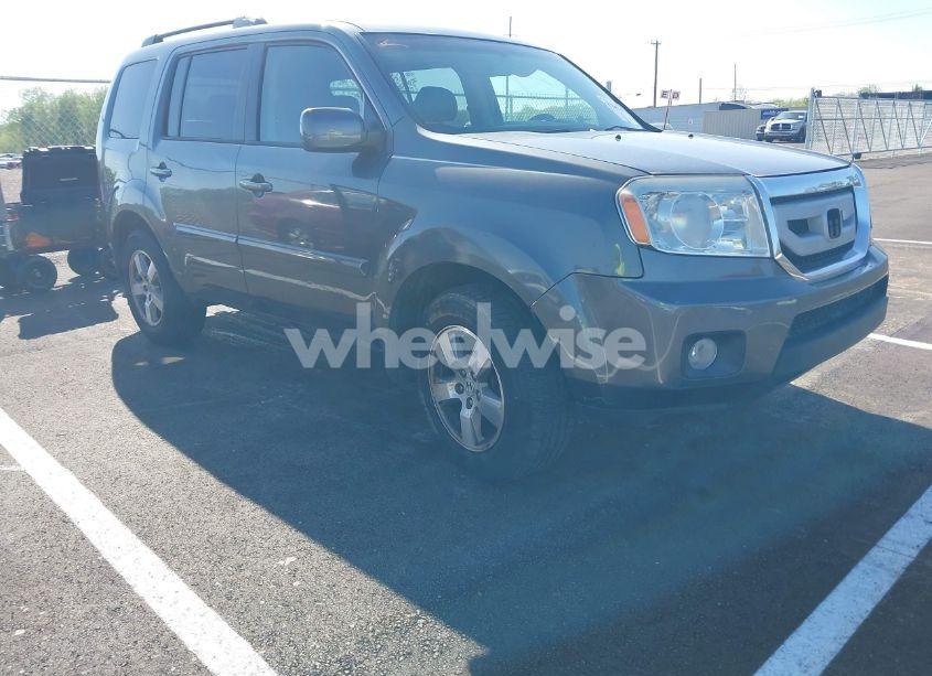 2011 Honda Pilot EX-L (VIN 5FNYF4H53BB015539) main photo