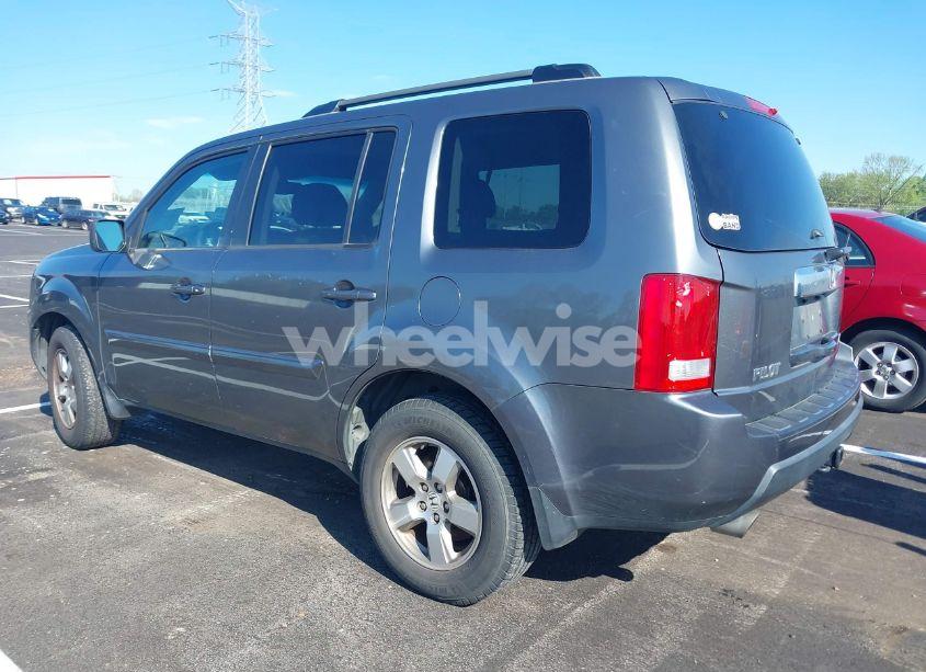 Photo 3 of 2011 Honda Pilot EX-L (VIN 5FNYF4H53BB015539)