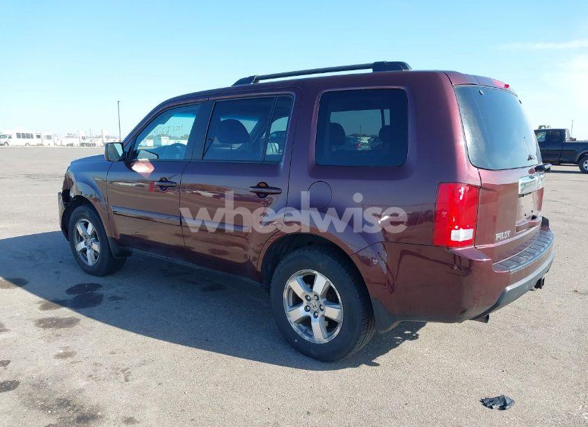 Photo 3 of 2011 Honda Pilot EX-L (VIN 5FNYF4H53BB018733)