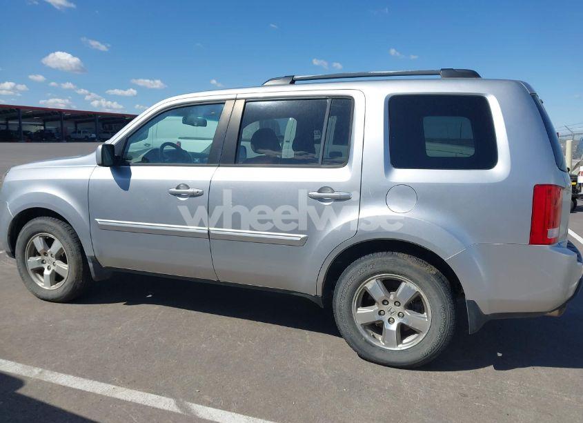 Photo 14 of 2011 Honda Pilot EX-L (VIN 5FNYF4H53BB020479)