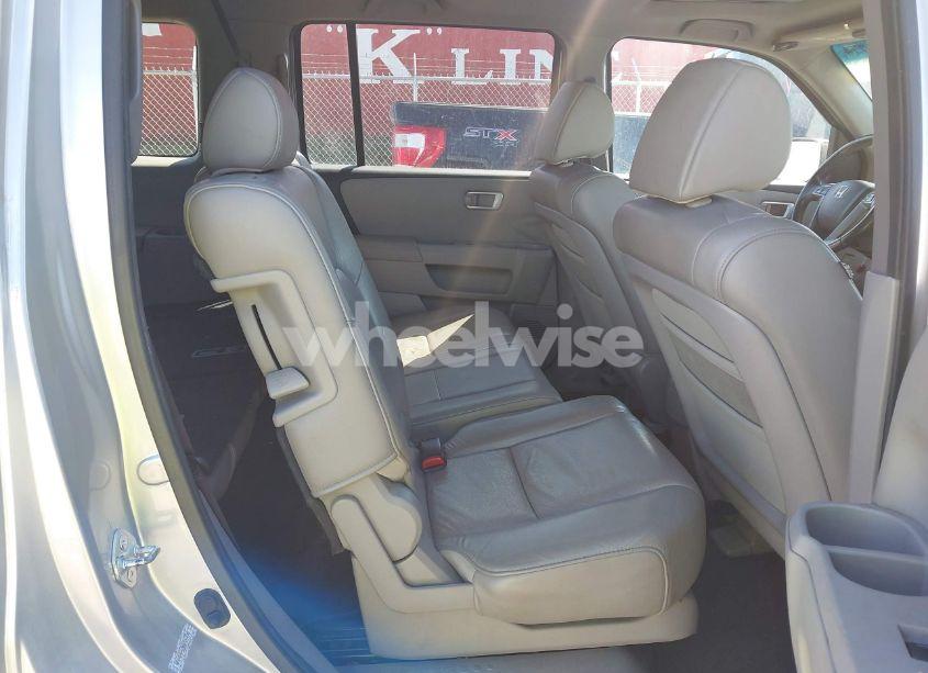 Photo 8 of 2011 Honda Pilot EX-L (VIN 5FNYF4H53BB020479)