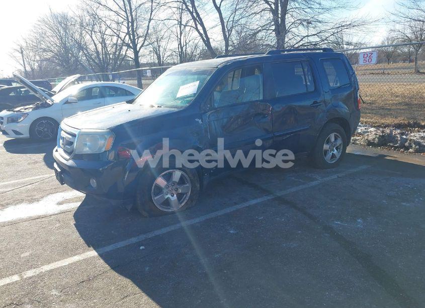 Photo 2 of 2011 Honda Pilot EX-L (VIN 5FNYF4H53BB034978)