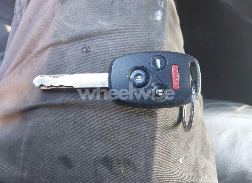 Photo 11 of 2011 Honda Pilot EX-L (VIN 5FNYF4H53BB047469)