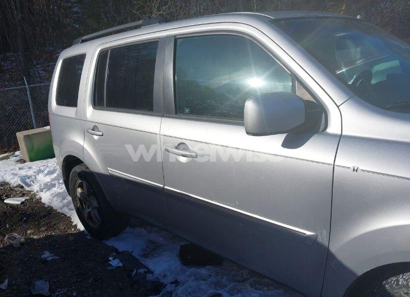 Photo 13 of 2011 Honda Pilot EX-L (VIN 5FNYF4H53BB047469)