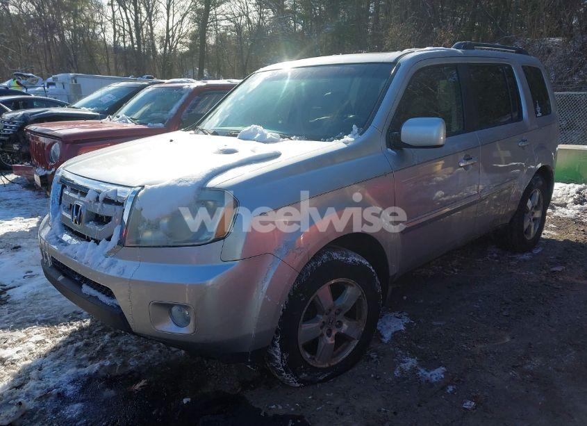 Photo 2 of 2011 Honda Pilot EX-L (VIN 5FNYF4H53BB047469)