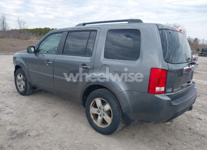 Photo 3 of 2011 Honda Pilot EX-L (VIN 5FNYF4H53BB076597)