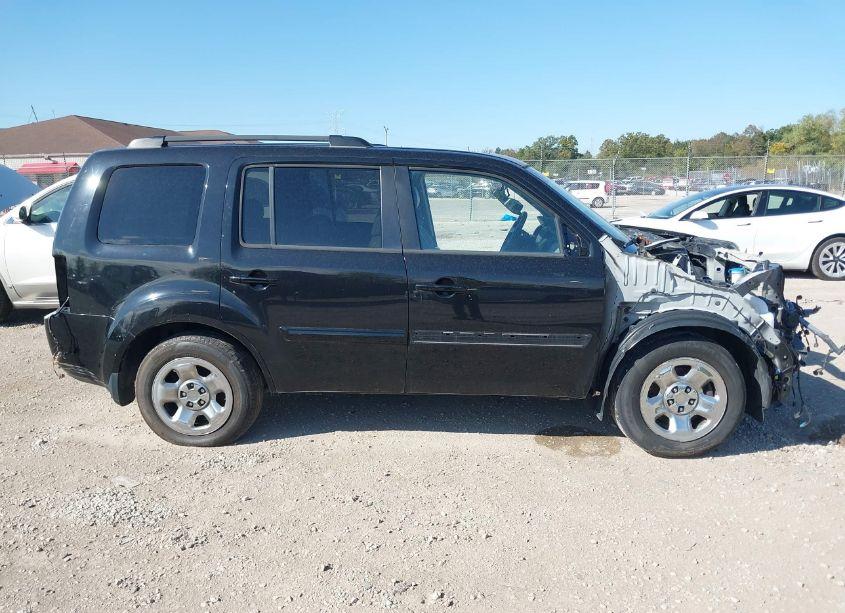Photo 13 of 2011 Honda Pilot EX-L (VIN 5FNYF4H53BB077829)