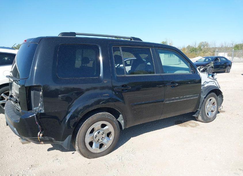 Photo 4 of 2011 Honda Pilot EX-L (VIN 5FNYF4H53BB077829)
