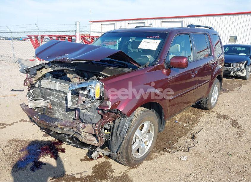 Photo 2 of 2011 Honda Pilot EX-L (VIN 5FNYF4H53BB078575)