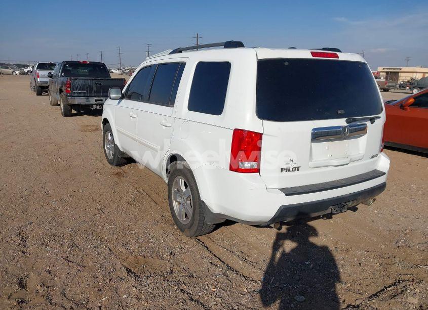 Photo 3 of 2011 Honda Pilot EX-L (VIN 5FNYF4H53BB093321)