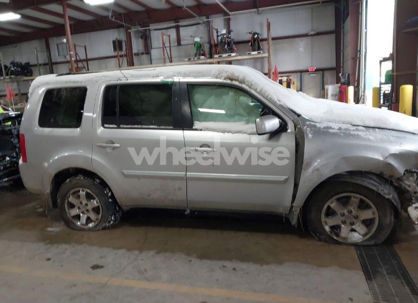 Photo 13 of 2011 Honda Pilot EX-L (VIN 5FNYF4H53BB501364)