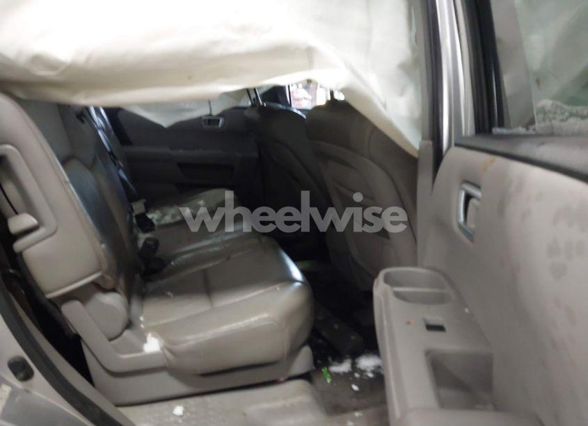 Photo 8 of 2011 Honda Pilot EX-L (VIN 5FNYF4H53BB501364)