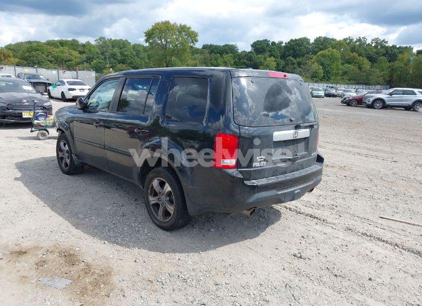 Photo 3 of 2012 Honda Pilot EX-L (VIN 5FNYF4H53CB020032)