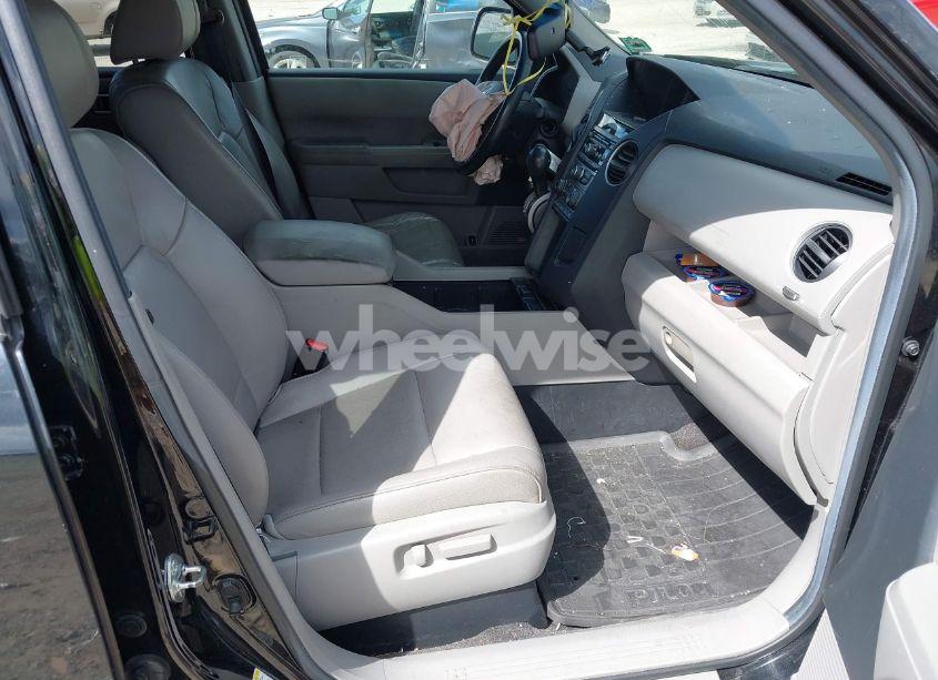 Photo 5 of 2012 Honda Pilot EX-L (VIN 5FNYF4H53CB020032)