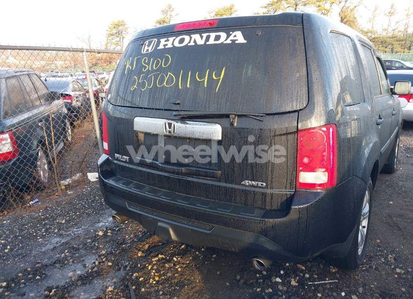 Photo 15 of 2013 Honda Pilot EX-L (VIN 5FNYF4H53DB011476)