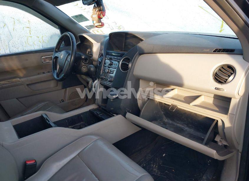 Photo 5 of 2013 Honda Pilot EX-L (VIN 5FNYF4H53DB011476)