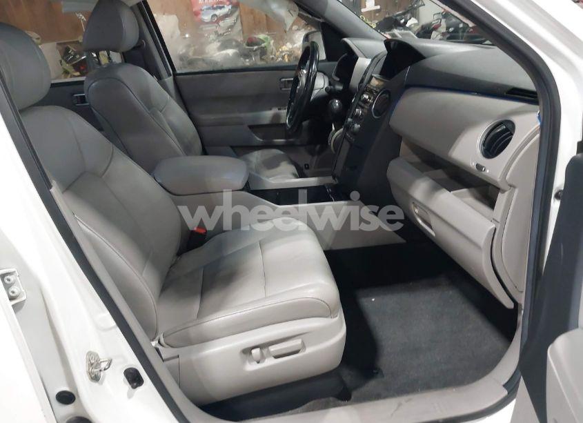 Photo 5 of 2013 Honda Pilot EX-L (VIN 5FNYF4H53DB015141)