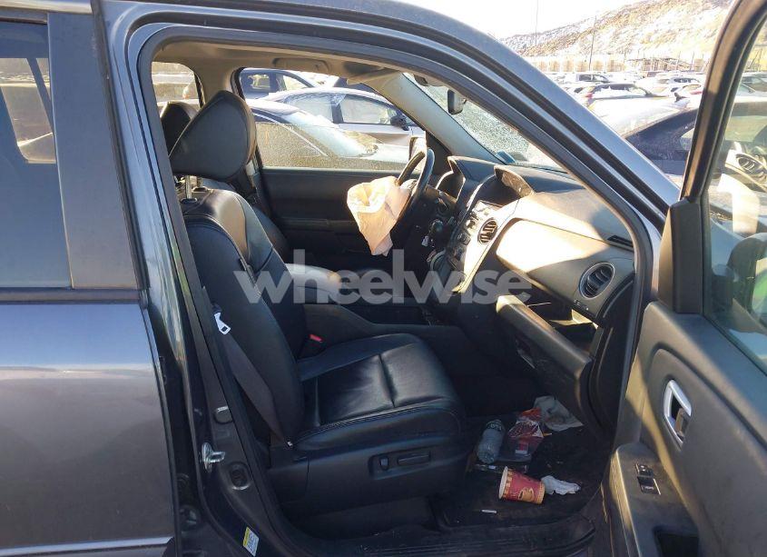 Photo 5 of 2013 Honda Pilot EX-L (VIN 5FNYF4H53DB044137)