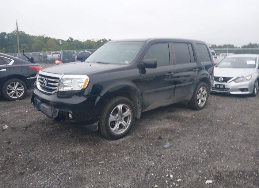 Photo 2 of 2013 Honda Pilot EX-L (VIN 5FNYF4H53DB048043)