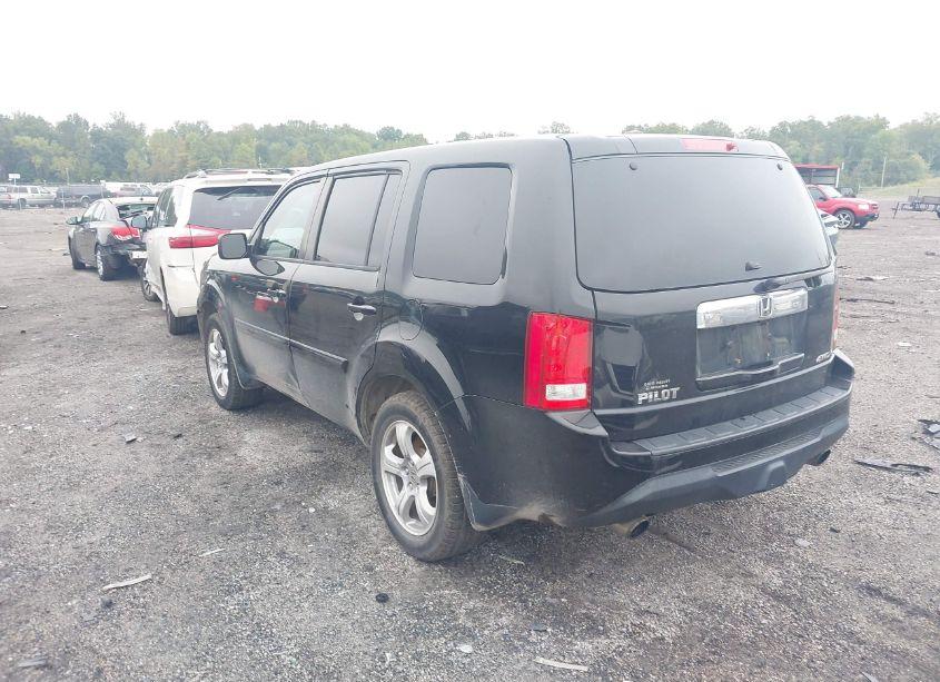 Photo 3 of 2013 Honda Pilot EX-L (VIN 5FNYF4H53DB048043)