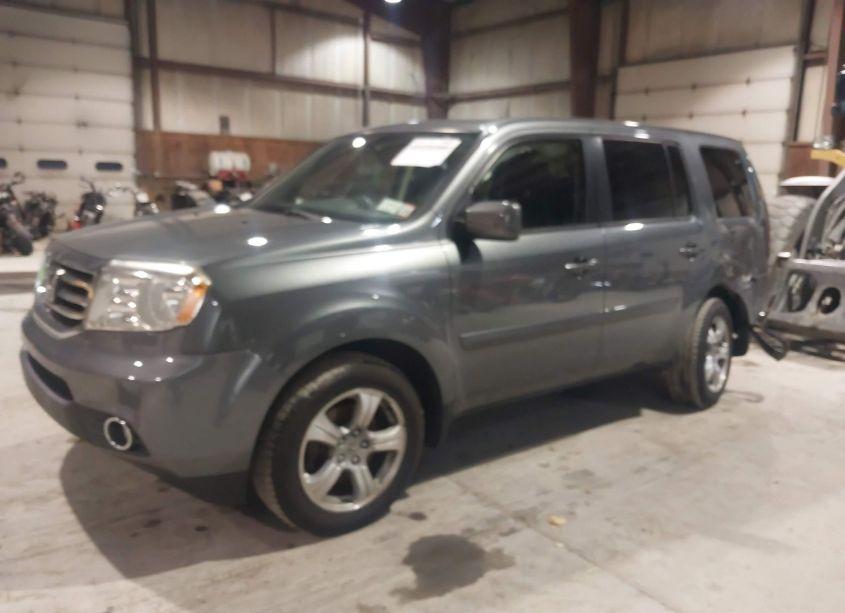 Photo 2 of 2013 Honda Pilot EX-L (VIN 5FNYF4H53DB051377)