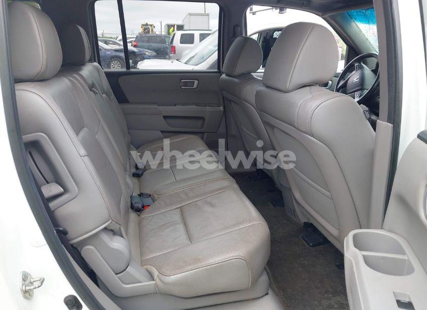 Photo 8 of 2014 Honda Pilot EX-L (VIN 5FNYF4H53EB013374)