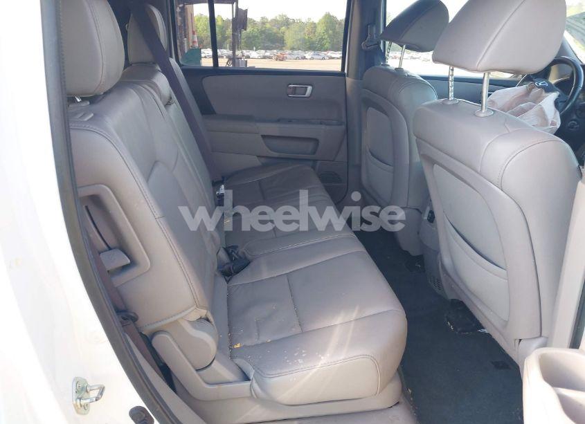 Photo 8 of 2014 Honda Pilot EX-L (VIN 5FNYF4H53EB019126)