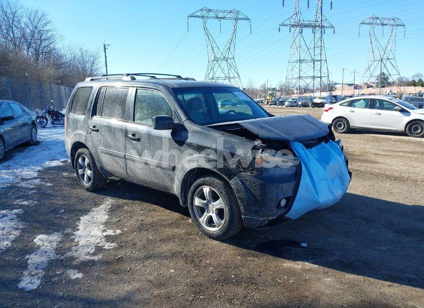 2015 Honda Pilot EX-L (VIN 5FNYF4H53FB073348) main photo