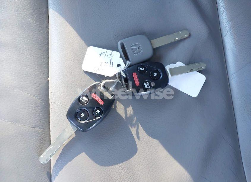 Photo 11 of 2015 Honda Pilot EX-L (VIN 5FNYF4H53FB073348)