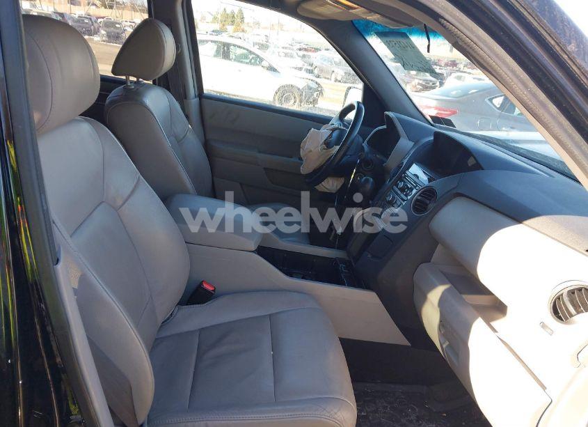 Photo 5 of 2015 Honda Pilot EX-L (VIN 5FNYF4H53FB073348)