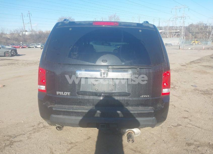 Photo 17 of 2010 Honda Pilot EX-L (VIN 5FNYF4H54AB013359)