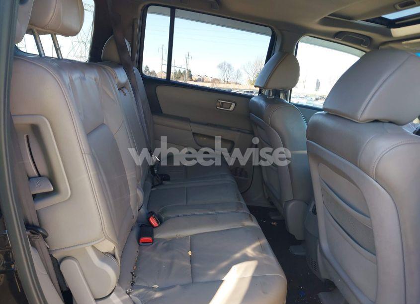 Photo 8 of 2010 Honda Pilot EX-L (VIN 5FNYF4H54AB013359)