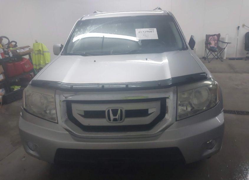 Photo 13 of 2010 Honda Pilot EX-L (VIN 5FNYF4H54AB026788)