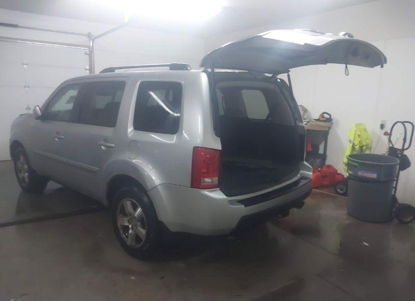 Photo 3 of 2010 Honda Pilot EX-L (VIN 5FNYF4H54AB026788)