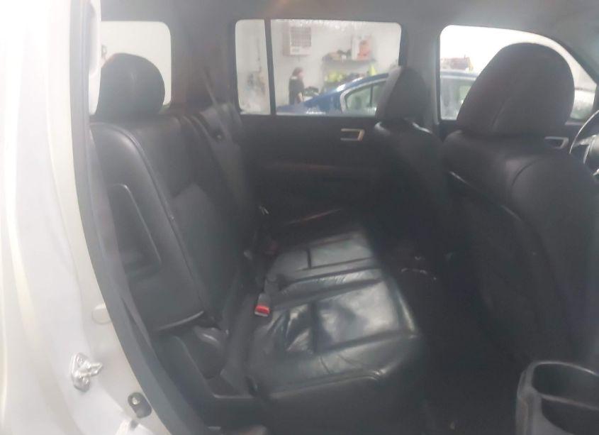 Photo 8 of 2010 Honda Pilot EX-L (VIN 5FNYF4H54AB026788)