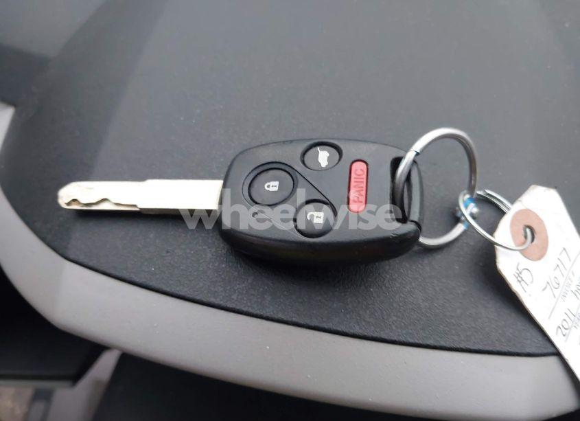 Photo 11 of 2011 Honda Pilot EX-L (VIN 5FNYF4H54BB003853)