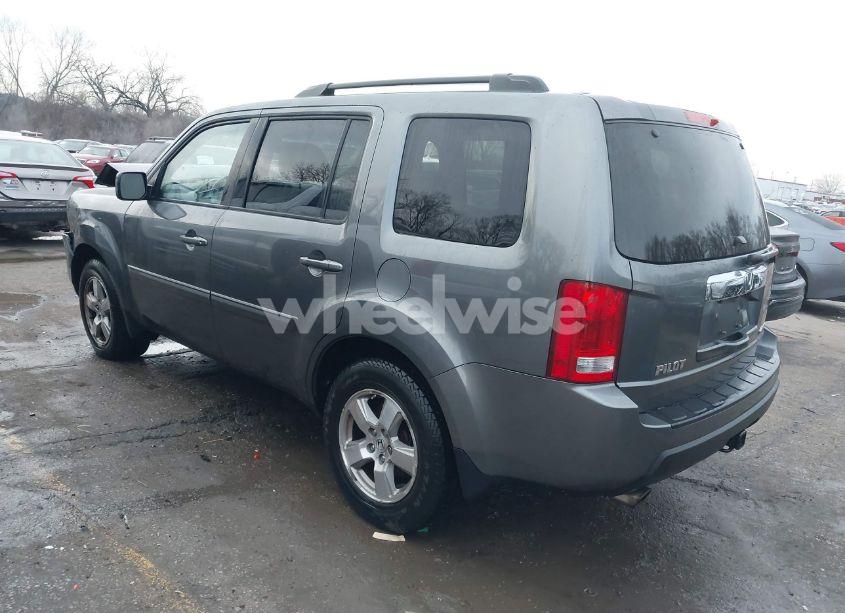 Photo 3 of 2011 Honda Pilot EX-L (VIN 5FNYF4H54BB003853)
