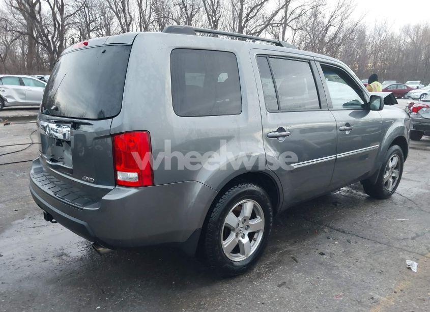 Photo 4 of 2011 Honda Pilot EX-L (VIN 5FNYF4H54BB003853)
