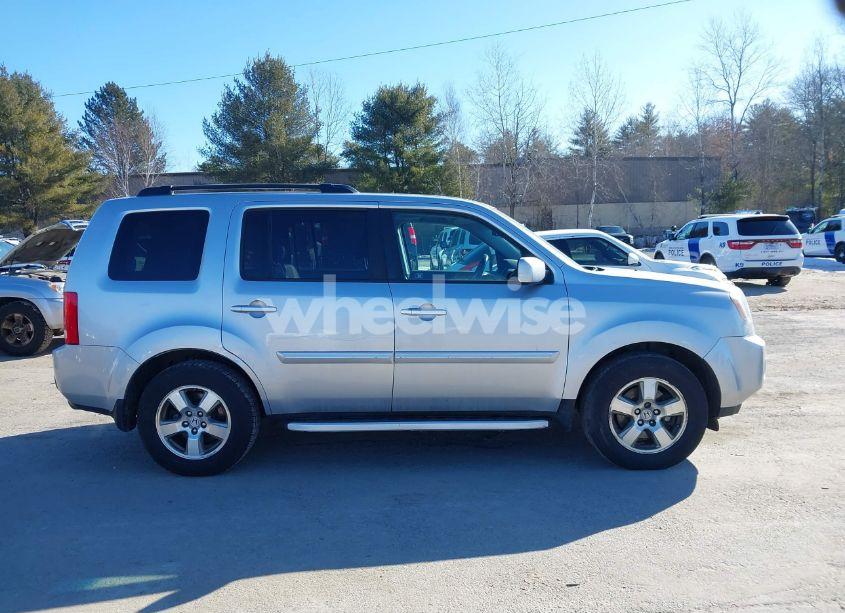 Photo 13 of 2011 Honda Pilot EX-L (VIN 5FNYF4H54BB026761)