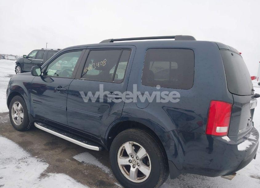 Photo 3 of 2011 Honda Pilot EX-L (VIN 5FNYF4H54BB058934)
