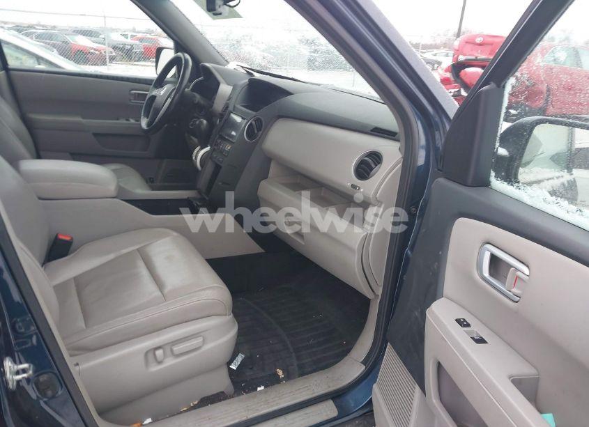 Photo 5 of 2011 Honda Pilot EX-L (VIN 5FNYF4H54BB058934)