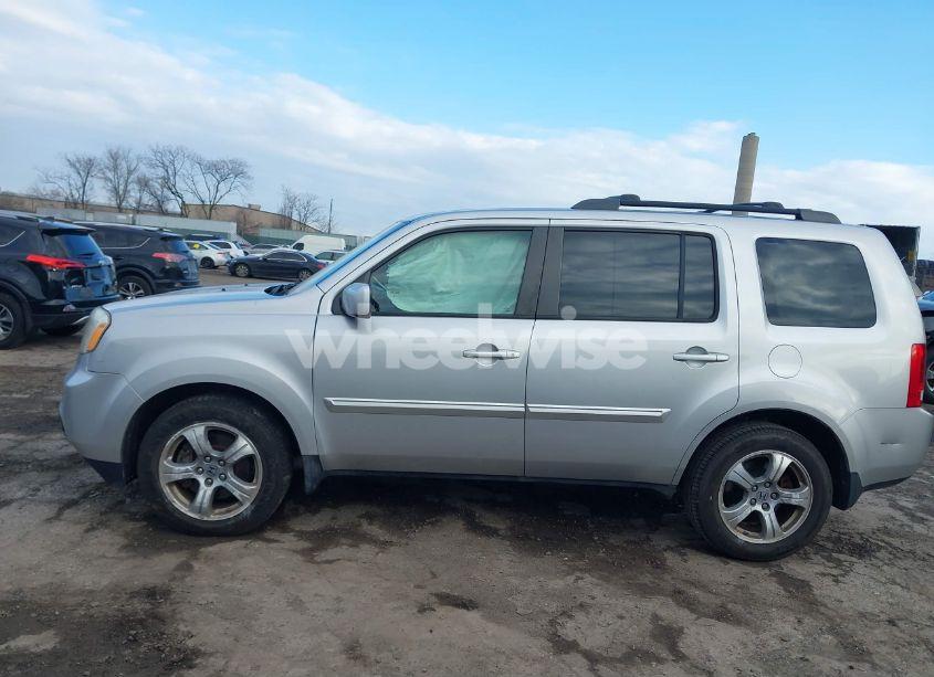 Photo 13 of 2012 Honda Pilot EX-L (VIN 5FNYF4H54CB015261)