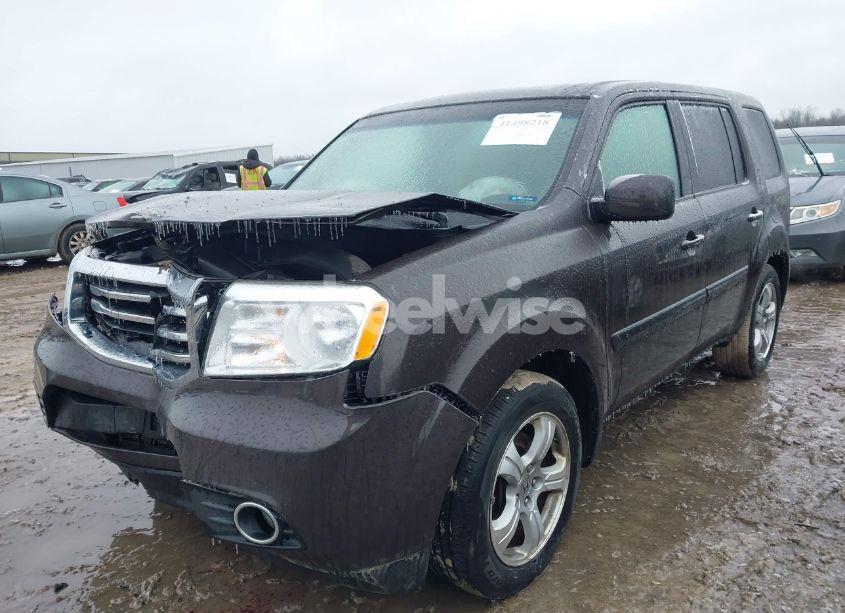 Photo 2 of 2012 Honda Pilot EX-L (VIN 5FNYF4H54CB025241)