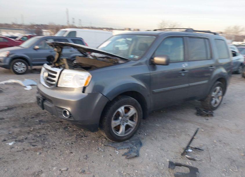 Photo 2 of 2013 Honda Pilot EX-L (VIN 5FNYF4H54DB017092)