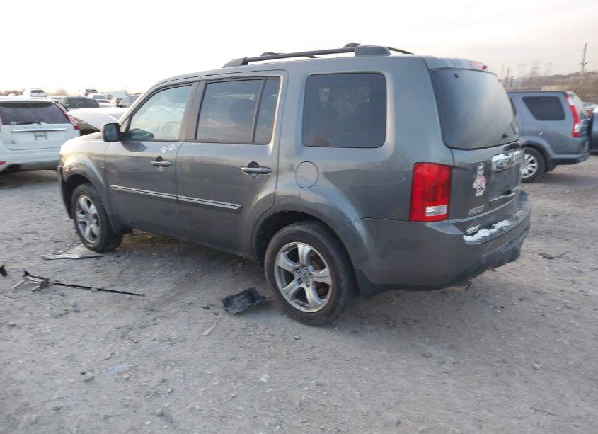 Photo 3 of 2013 Honda Pilot EX-L (VIN 5FNYF4H54DB017092)