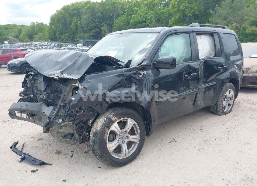 Photo 2 of 2013 Honda Pilot EX-L (VIN 5FNYF4H54DB019652)