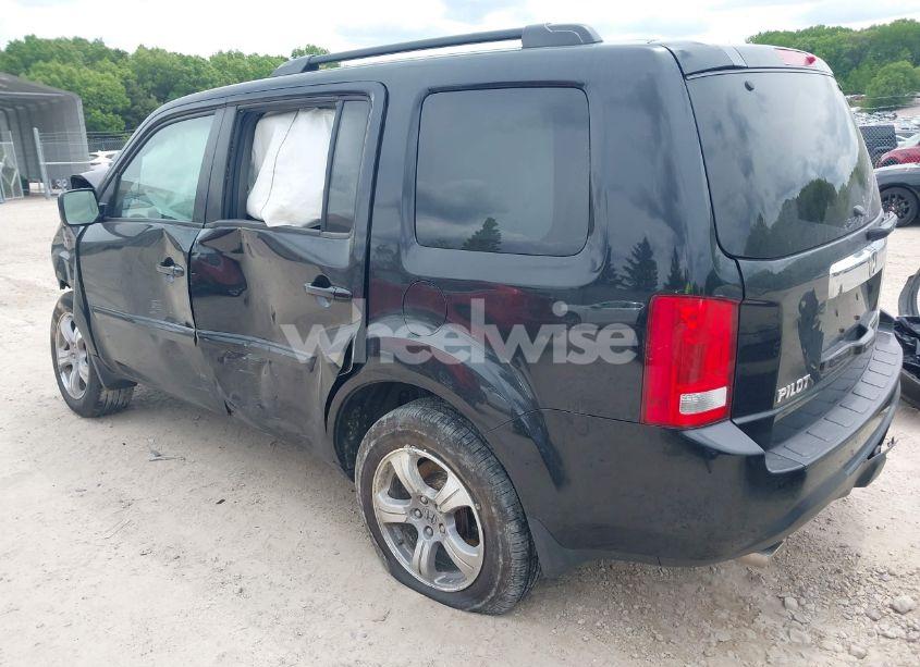 Photo 3 of 2013 Honda Pilot EX-L (VIN 5FNYF4H54DB019652)