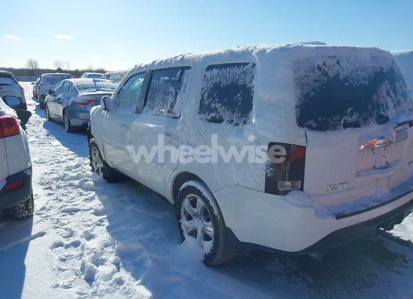 Photo 3 of 2013 Honda Pilot EX-L (VIN 5FNYF4H54DB060315)