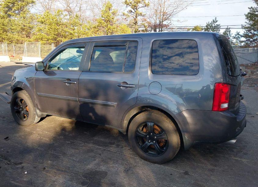 Photo 3 of 2014 Honda Pilot EX-L (VIN 5FNYF4H54EB034427)