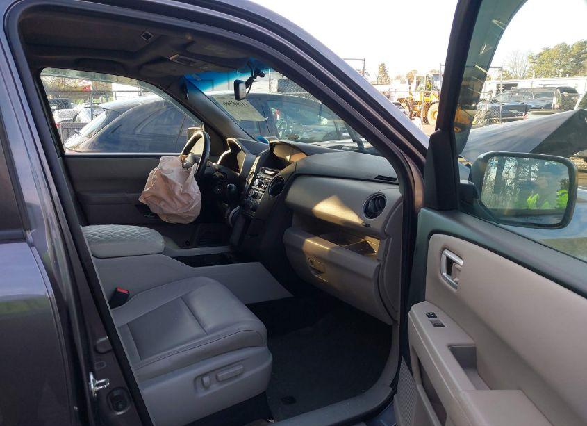 Photo 5 of 2014 Honda Pilot EX-L (VIN 5FNYF4H54EB034427)